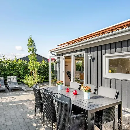 Three-bedroom In Otterup